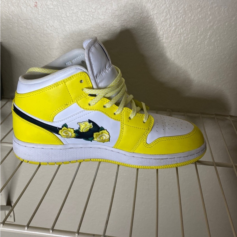 Air Jordan 1 Mid